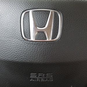 Meet your Posher, Ronmon